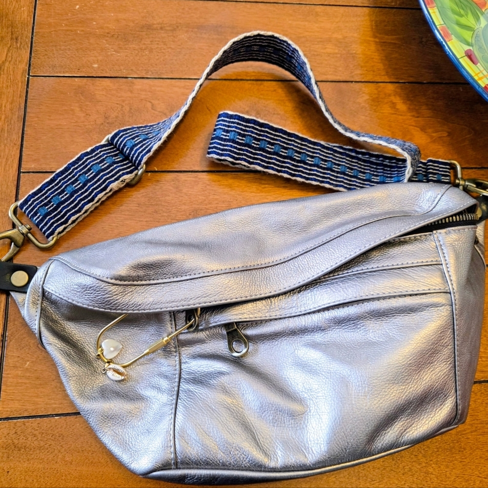 Silver Crossbody PARKER THATCH Bag Strap  And Charm Holder 2 Charms